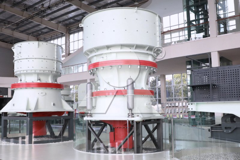 液壓式圓錐破碎機(jī)